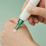 قیمت کرم ضد جوش نقطه‌ای سنتلا SKIN1004 مدل Tea-Trica Spot Cream