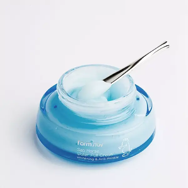 خرید هیر فیلر مغذی و آبرسان مو فارم استی مدل AMINO CLINIC