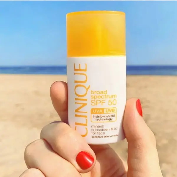 فروش ضدآفتاب مینرال مخصوص پوست حساس کلینیک