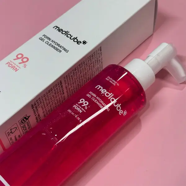 خرید ژل شوینده PDRN مدی کیوب لایه بردار ملایم و روشن کننده پوست